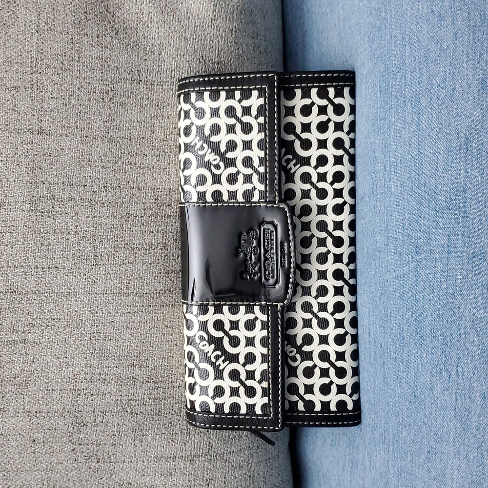 NWOT Coach Penelope Black and White Monogram Op Art Wallet - Picture 10 of 16